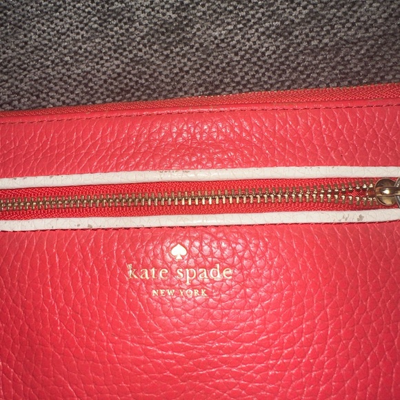 Coral/Red mini Kate spade bag - Picture 3 of 3